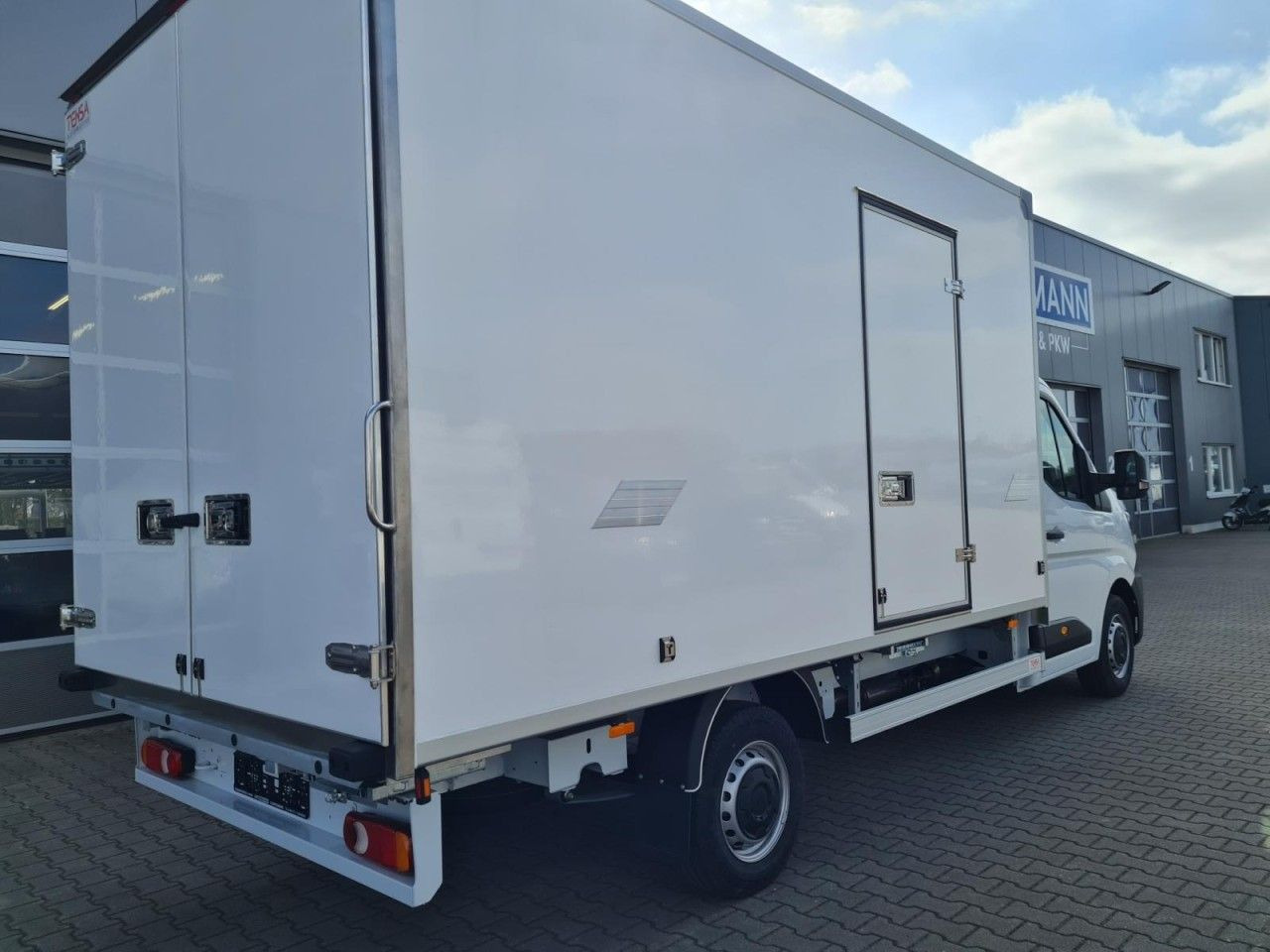 Renault Master 35 New Möbel Koffer KLIMA KOMFORT TEMPOMA - 박스 밴 : 사진 4 Renault Master 35 New Möbel Koffer KLIMA KOMFORT TEMPOMA - 박스 밴 : 사진 4