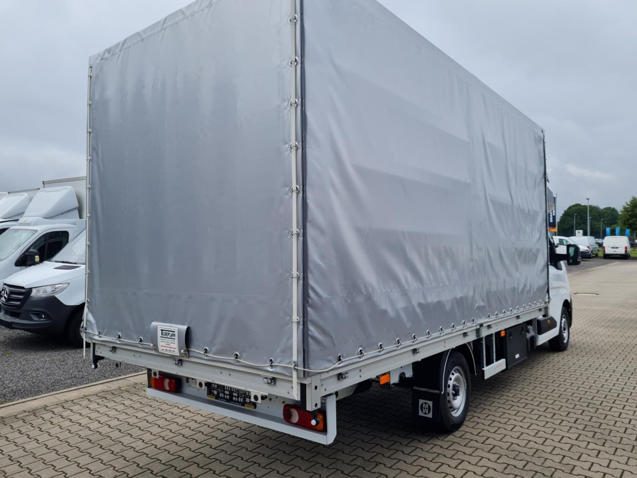 Renault Master 35 Pritsche Schiebe Plane Schlafkab 10 PAL LUFTFEDER - 커튼 사이드 밴 : 사진 4 Renault Master 35 Pritsche Schiebe Plane Schlafkab 10 PAL LUFTFEDER - 커튼 사이드 밴 : 사진 4