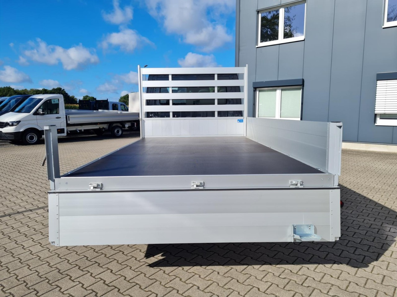 플랫베드 밴, 콤비 밴 Renault Master New 3,5t Doka dCi 170 L3H1 Lang : 사진 8 플랫베드 밴, 콤비 밴 Renault Master New 3,5t Doka dCi 170 L3H1 Lang : 사진 8