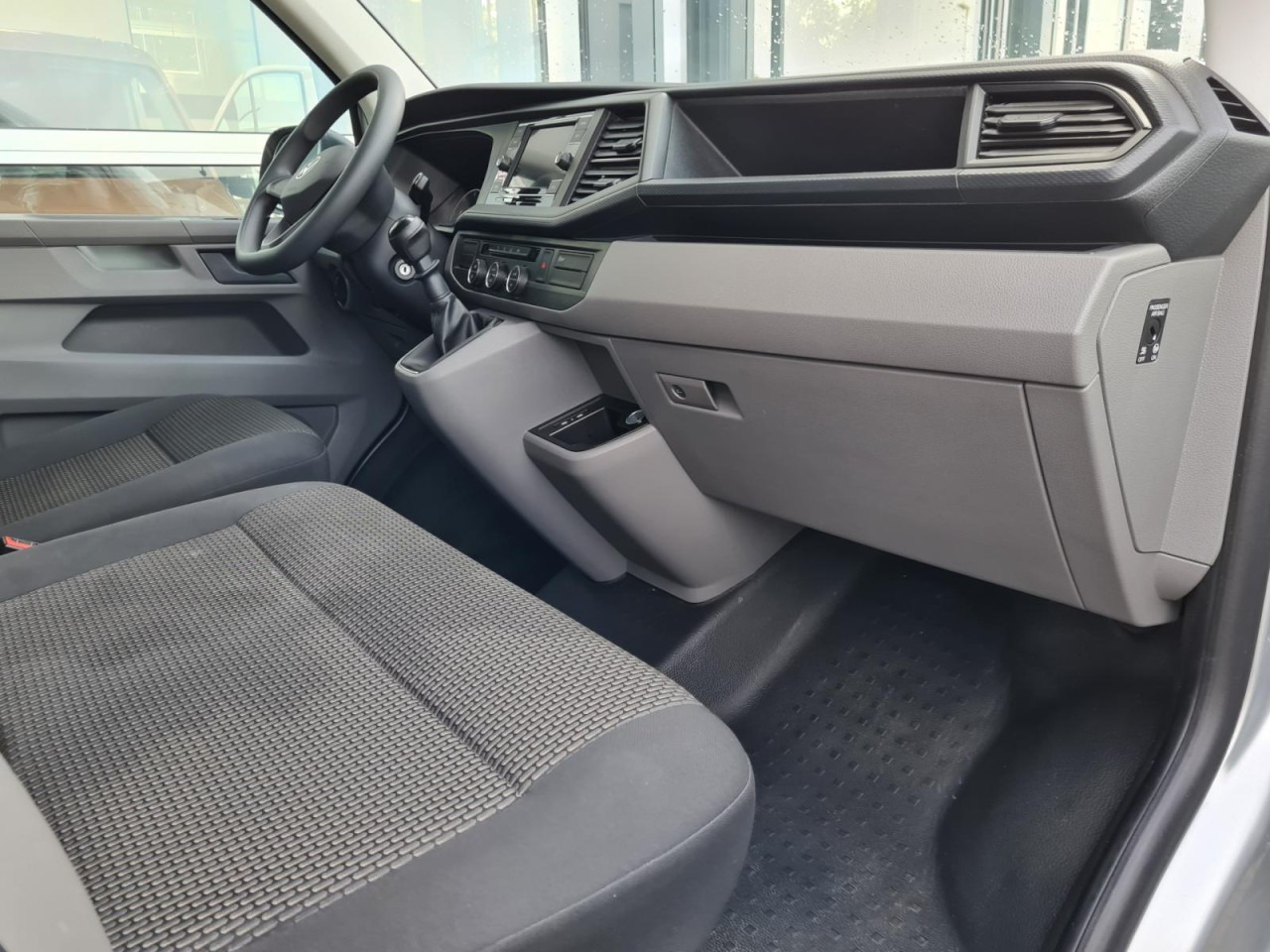 소형 버스, 승합차 VW Volkswagen T6.1 Caravelle TDI lang 9 Sitzer 2 Schiebetüren Trendl. : 사진 14 소형 버스, 승합차 VW Volkswagen T6.1 Caravelle TDI lang 9 Sitzer 2 Schiebetüren Trendl. : 사진 14