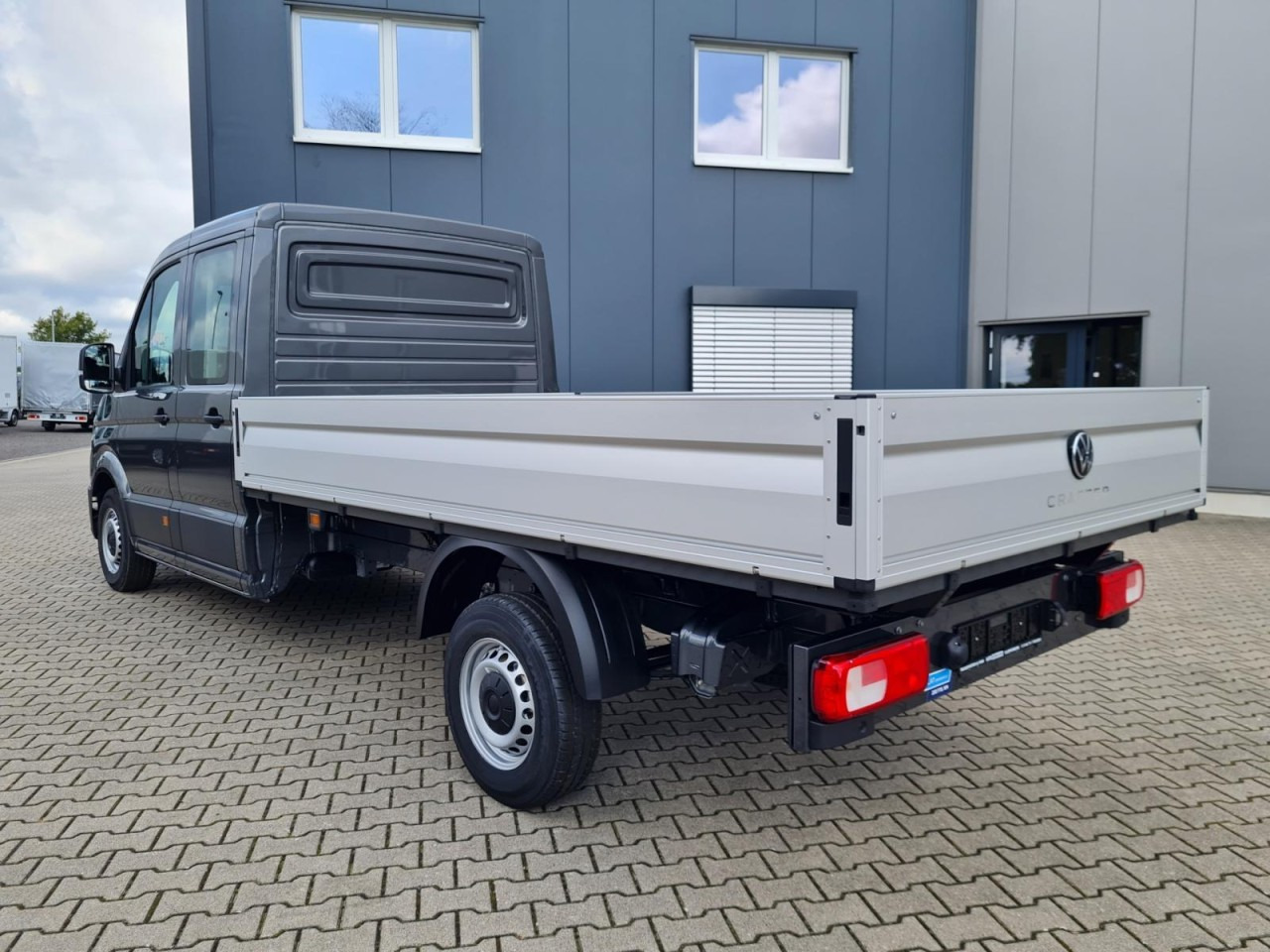 Volkswagen Crafter 35 Doka 7-Sitze MAXI L4 KLIMA TEMPOMAT - 플랫베드 밴, 콤비 밴 : 사진 4 Volkswagen Crafter 35 Doka 7-Sitze MAXI L4 KLIMA TEMPOMAT - 플랫베드 밴, 콤비 밴 : 사진 4