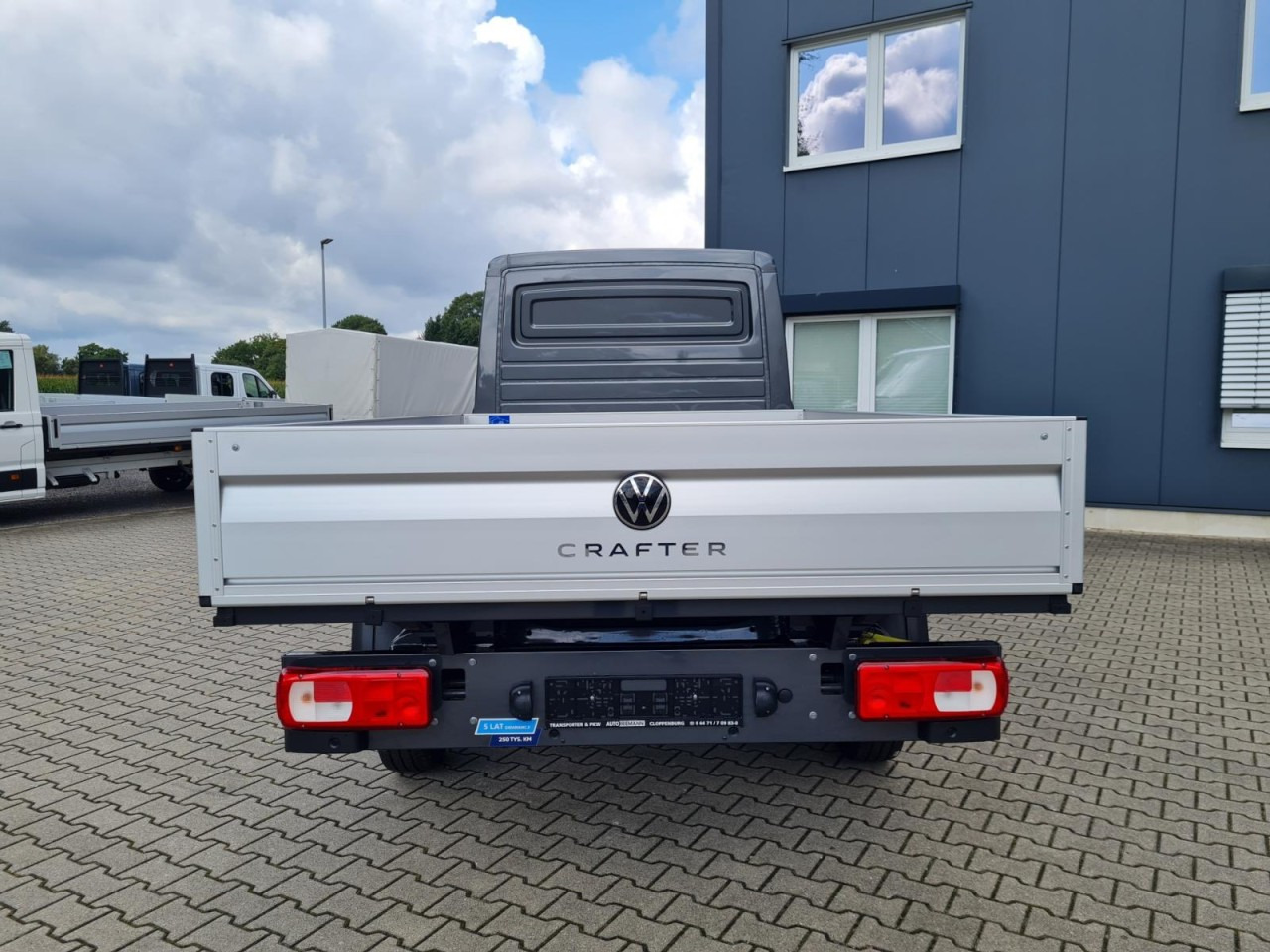 Volkswagen Crafter 35 Doka 7-Sitze MAXI L4 KLIMA TEMPOMAT - 플랫베드 밴, 콤비 밴 : 사진 5 Volkswagen Crafter 35 Doka 7-Sitze MAXI L4 KLIMA TEMPOMAT - 플랫베드 밴, 콤비 밴 : 사진 5