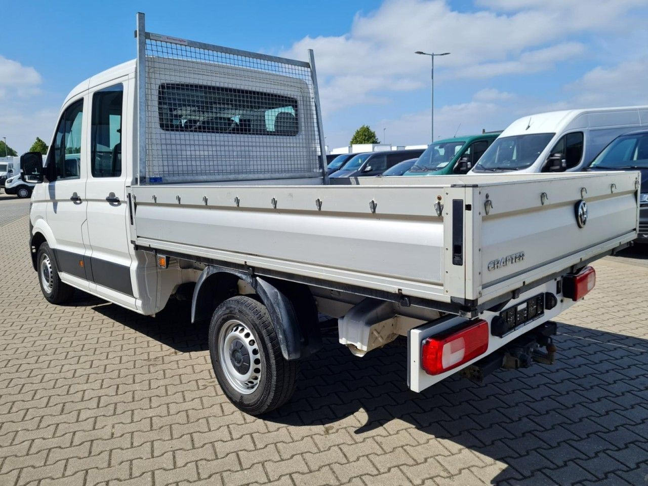 Volkswagen Crafter 35 Doka MR 7-Sitze AHK KLIMA KOMFORT - 플랫베드 밴 : 사진 4 Volkswagen Crafter 35 Doka MR 7-Sitze AHK KLIMA KOMFORT - 플랫베드 밴 : 사진 4
