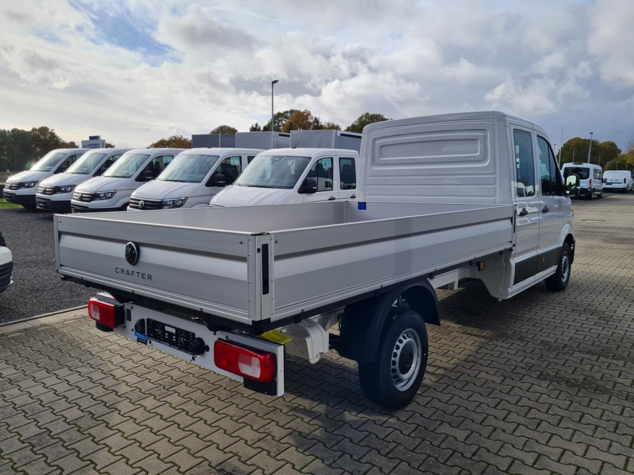 Volkswagen Crafter 35 Doka TDI L4 lang KLIMA TEMPOMAT - 플랫베드 밴, 콤비 밴 : 사진 5 Volkswagen Crafter 35 Doka TDI L4 lang KLIMA TEMPOMAT - 플랫베드 밴, 콤비 밴 : 사진 5