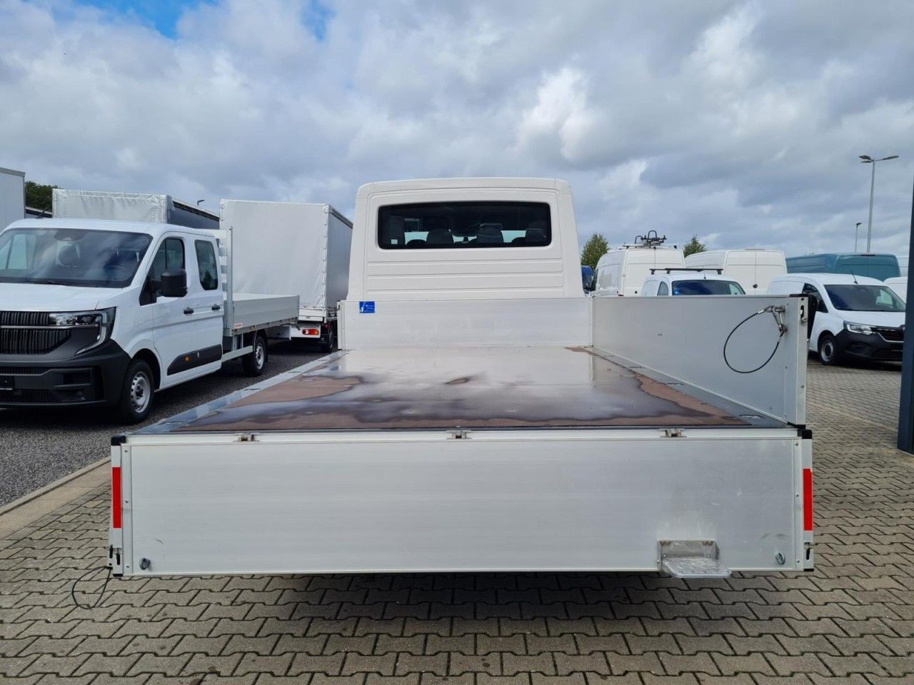 Volkswagen Crafter 35 Doka TDI Pritsche L4 4Motion - 플랫베드 밴, 콤비 밴 : 사진 5 Volkswagen Crafter 35 Doka TDI Pritsche L4 4Motion - 플랫베드 밴, 콤비 밴 : 사진 5