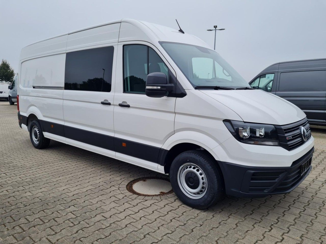 Volkswagen Crafter 35 Kasten Plus 4MOTION Doka Mixto L4H3 - 패널 밴, 콤비 밴 : 사진 3 Volkswagen Crafter 35 Kasten Plus 4MOTION Doka Mixto L4H3 - 패널 밴, 콤비 밴 : 사진 3