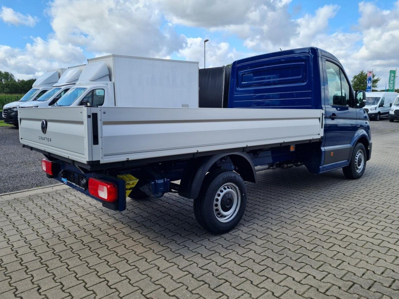 Volkswagen Crafter 35 Pritsche TDI L3 KLIMA TEMPOMAT 3 Sitz - 플랫베드 밴 : 사진 4 Volkswagen Crafter 35 Pritsche TDI L3 KLIMA TEMPOMAT 3 Sitz - 플랫베드 밴 : 사진 4