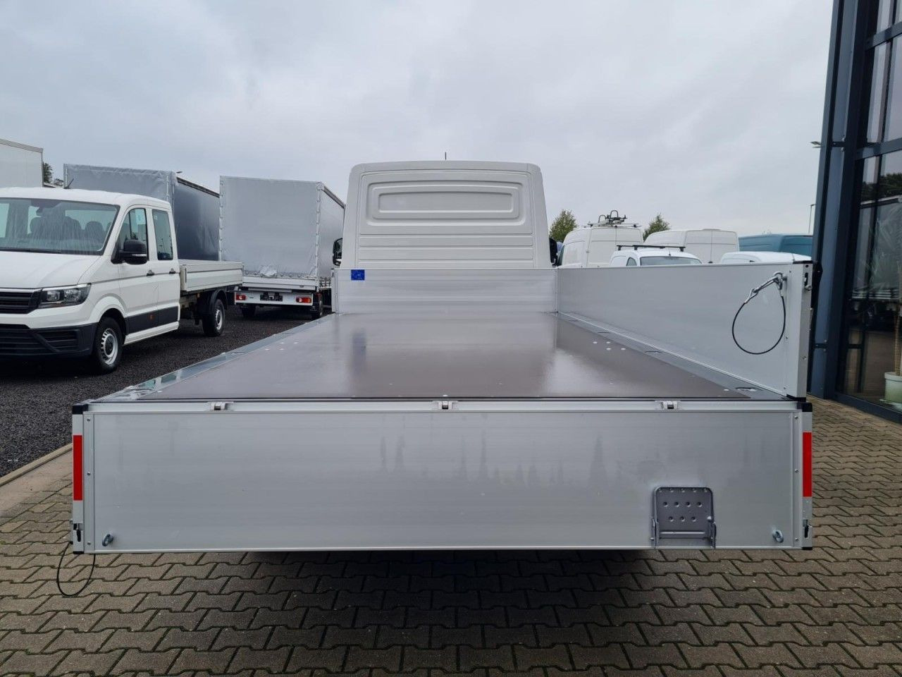 Volkswagen Crafter 35 Pritsche TDI Pritsche L4 KLIMA TEMPOM - 플랫베드 밴 : 사진 5 Volkswagen Crafter 35 Pritsche TDI Pritsche L4 KLIMA TEMPOM - 플랫베드 밴 : 사진 5
