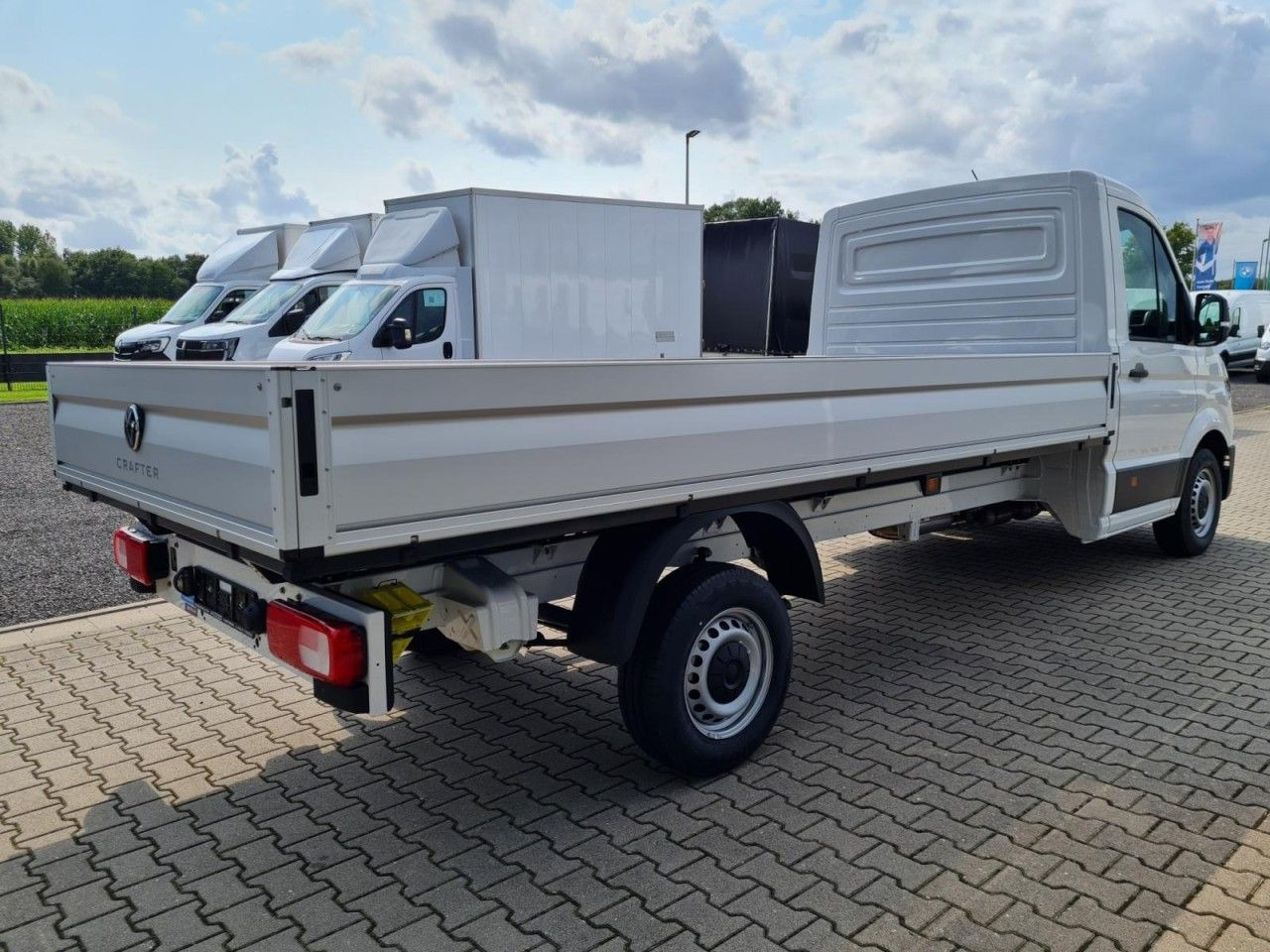 Volkswagen Crafter 35 Pritsche TDi L4 lang KLIMA TEMPOMAT - 플랫베드 밴 : 사진 4 Volkswagen Crafter 35 Pritsche TDi L4 lang KLIMA TEMPOMAT - 플랫베드 밴 : 사진 4