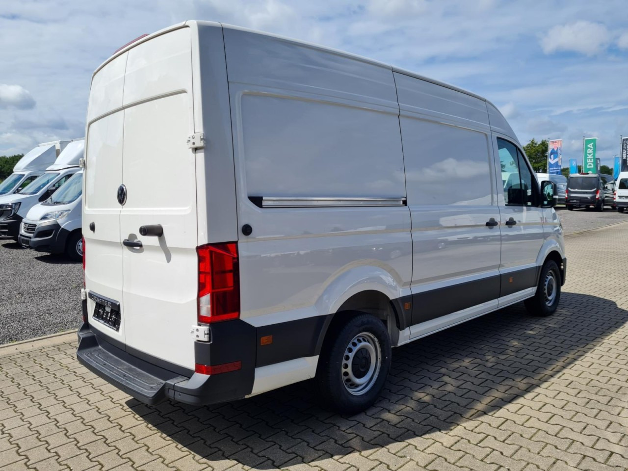 Volkswagen Crafter Kasten MR L3H3 KLIMA KOMFORT PDC TEMPOMAT - 소형 밴 : 사진 4 Volkswagen Crafter Kasten MR L3H3 KLIMA KOMFORT PDC TEMPOMAT - 소형 밴 : 사진 4
