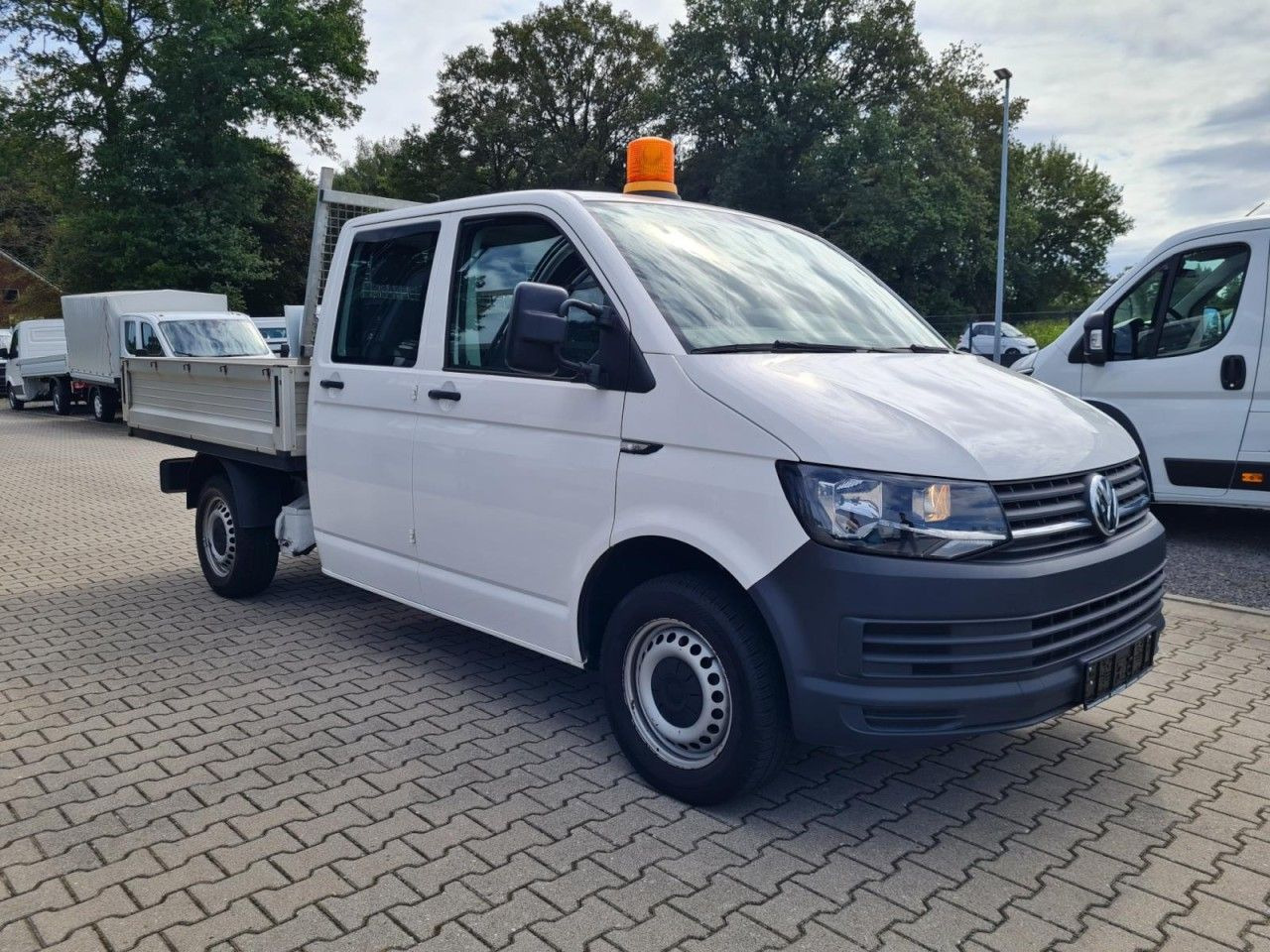 Volkswagen T6 Doka TDI LR AHK Leiterträger Klima STANDHEIZ - 플랫베드 밴 : 사진 3 Volkswagen T6 Doka TDI LR AHK Leiterträger Klima STANDHEIZ - 플랫베드 밴 : 사진 3