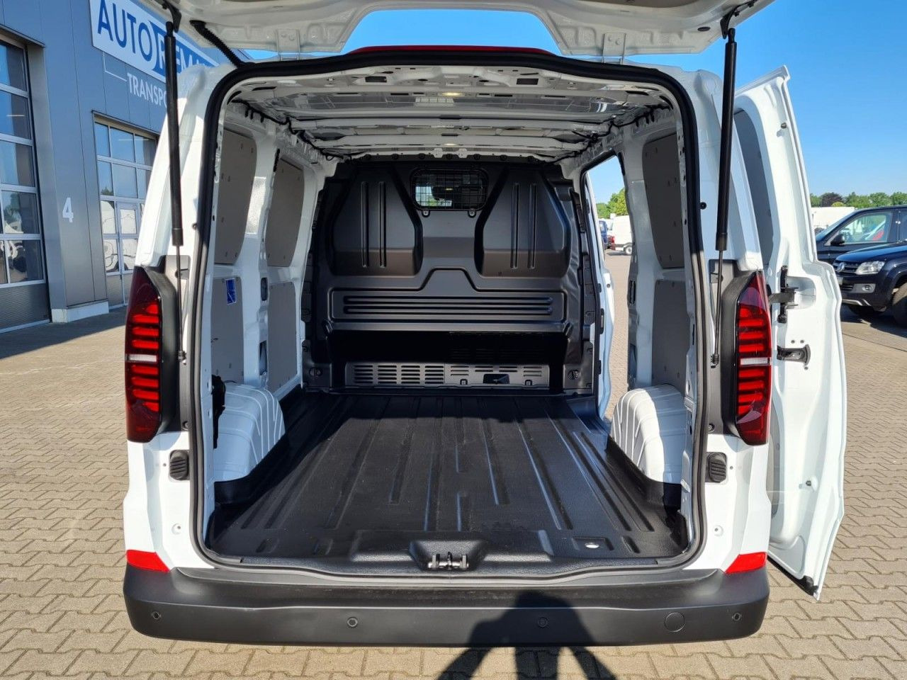 Volkswagen T7 Kasten Tdi KR Heckklappe PDC KLIMA TEMPOMAT - 소형 밴 : 사진 5 Volkswagen T7 Kasten Tdi KR Heckklappe PDC KLIMA TEMPOMAT - 소형 밴 : 사진 5