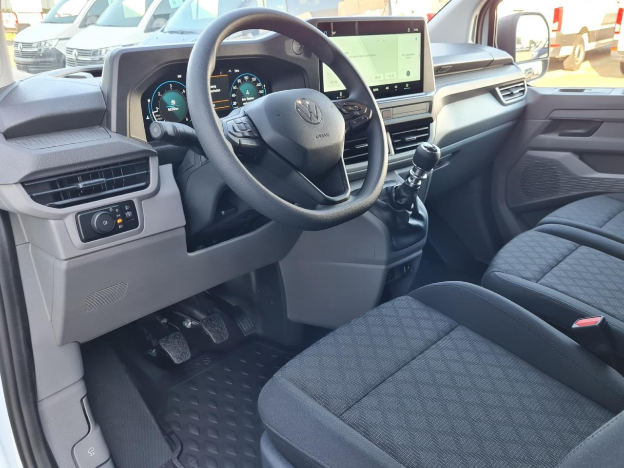 소형 밴 Volkswagen T7 Transporter Kasten TDi L1 Heckklappe KLIMA PDC : 사진 8