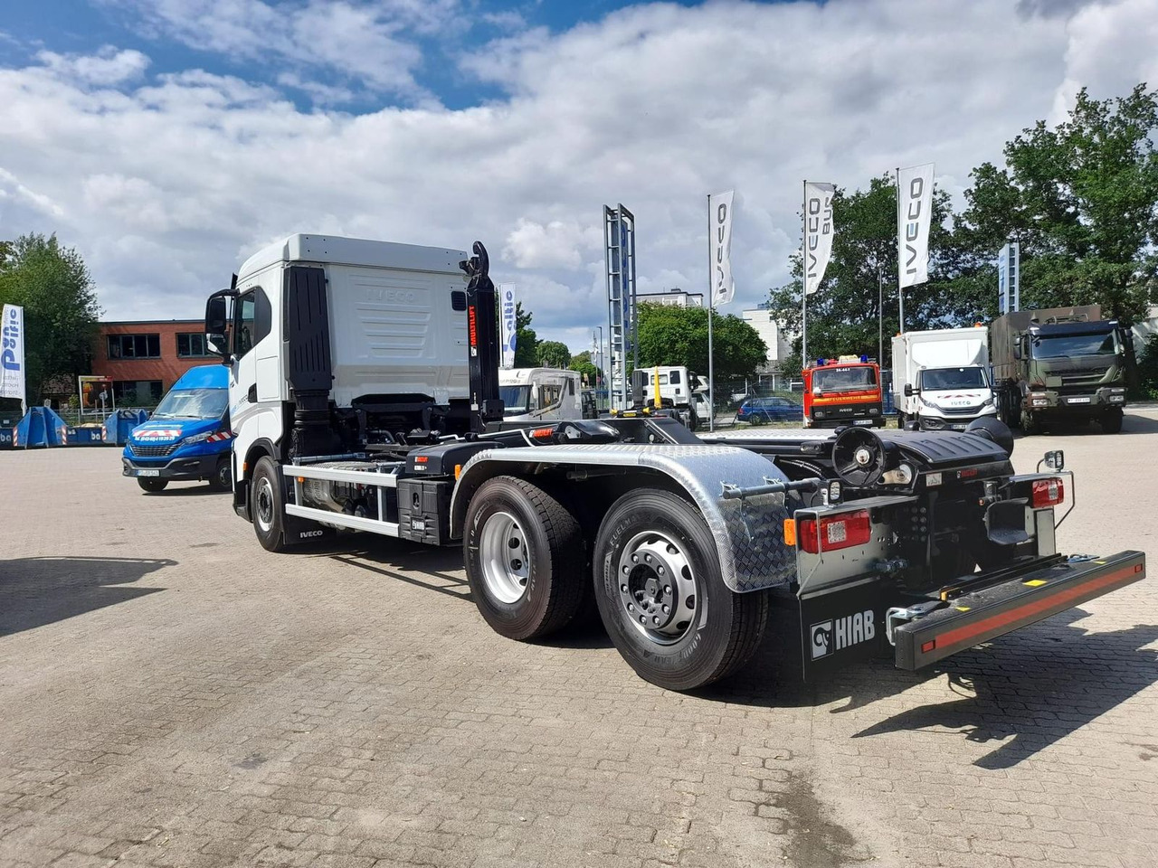 Iveco AD280X46Y/PS ON HIAB 490PS Lenk-Lift - 덤프트럭 : 사진 4 Iveco AD280X46Y/PS ON HIAB 490PS Lenk-Lift - 덤프트럭 : 사진 4