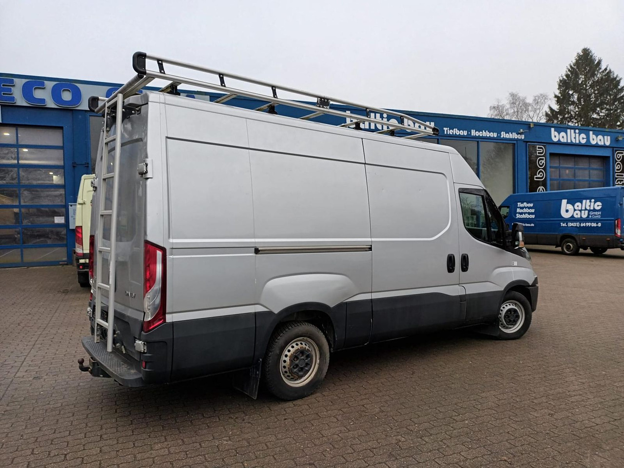 Iveco Daily 35S12V 3520L AHK Dachträger 85 kW (116 ... - 패널 밴 : 사진 3 Iveco Daily 35S12V 3520L AHK Dachträger 85 kW (116 ... - 패널 밴 : 사진 3