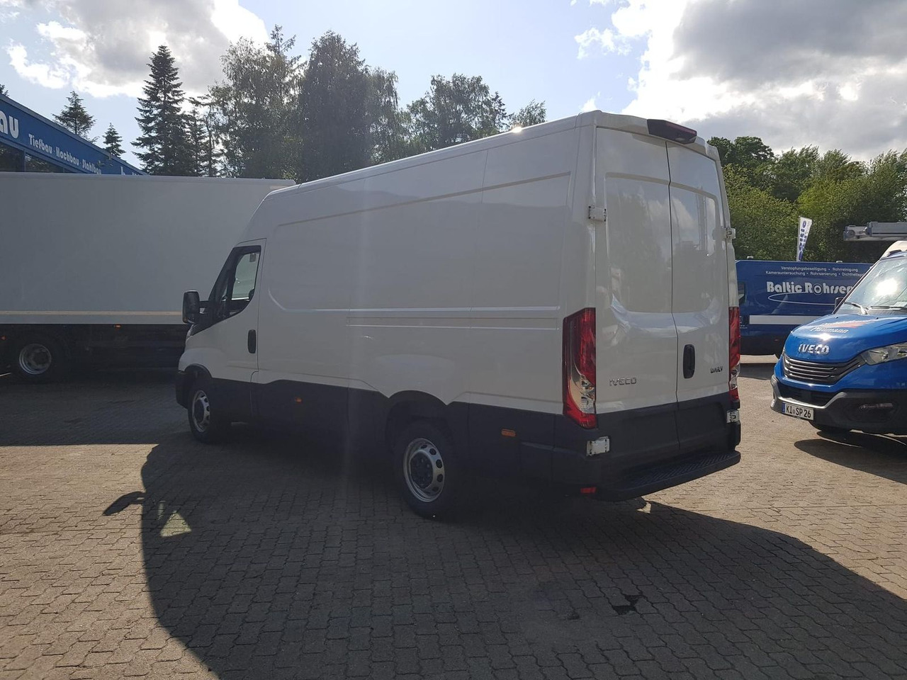 Iveco Daily 35S14A8 V Y mit Rückfahrkamera und Radi... - 패널 밴 : 사진 3 Iveco Daily 35S14A8 V Y mit Rückfahrkamera und Radi... - 패널 밴 : 사진 3