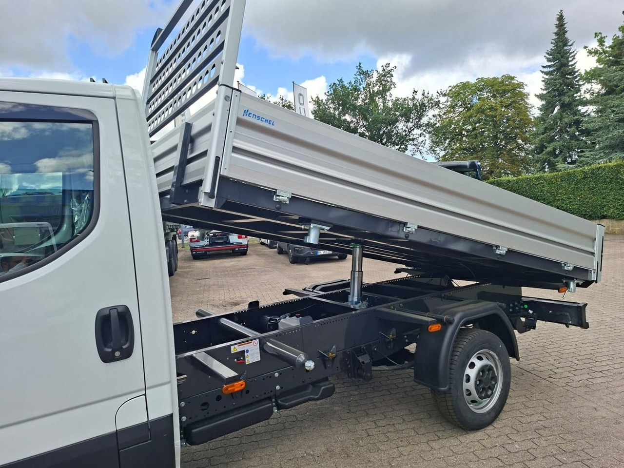 Iveco Daily 35S14A8Y Henschel 3-Seiten Kipper - 플랫베드 밴 : 사진 3 Iveco Daily 35S14A8Y Henschel 3-Seiten Kipper - 플랫베드 밴 : 사진 3