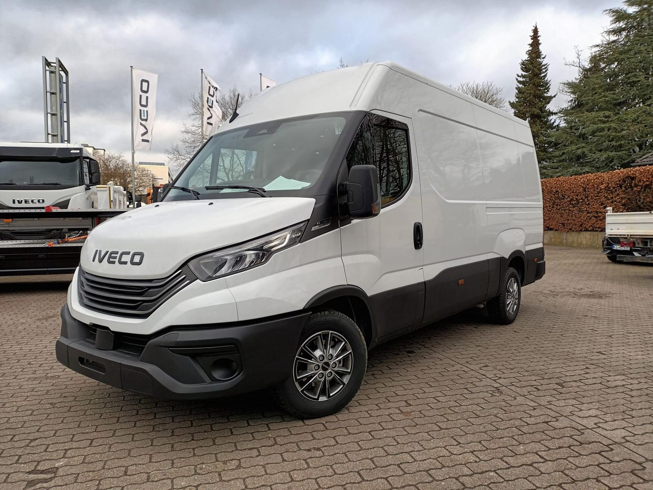 Iveco Daily 35S16A8 V 3520L - ab 0% Finanzieren - 패널 밴 : 사진 1 Iveco Daily 35S16A8 V 3520L - ab 0% Finanzieren - 패널 밴 : 사진 1