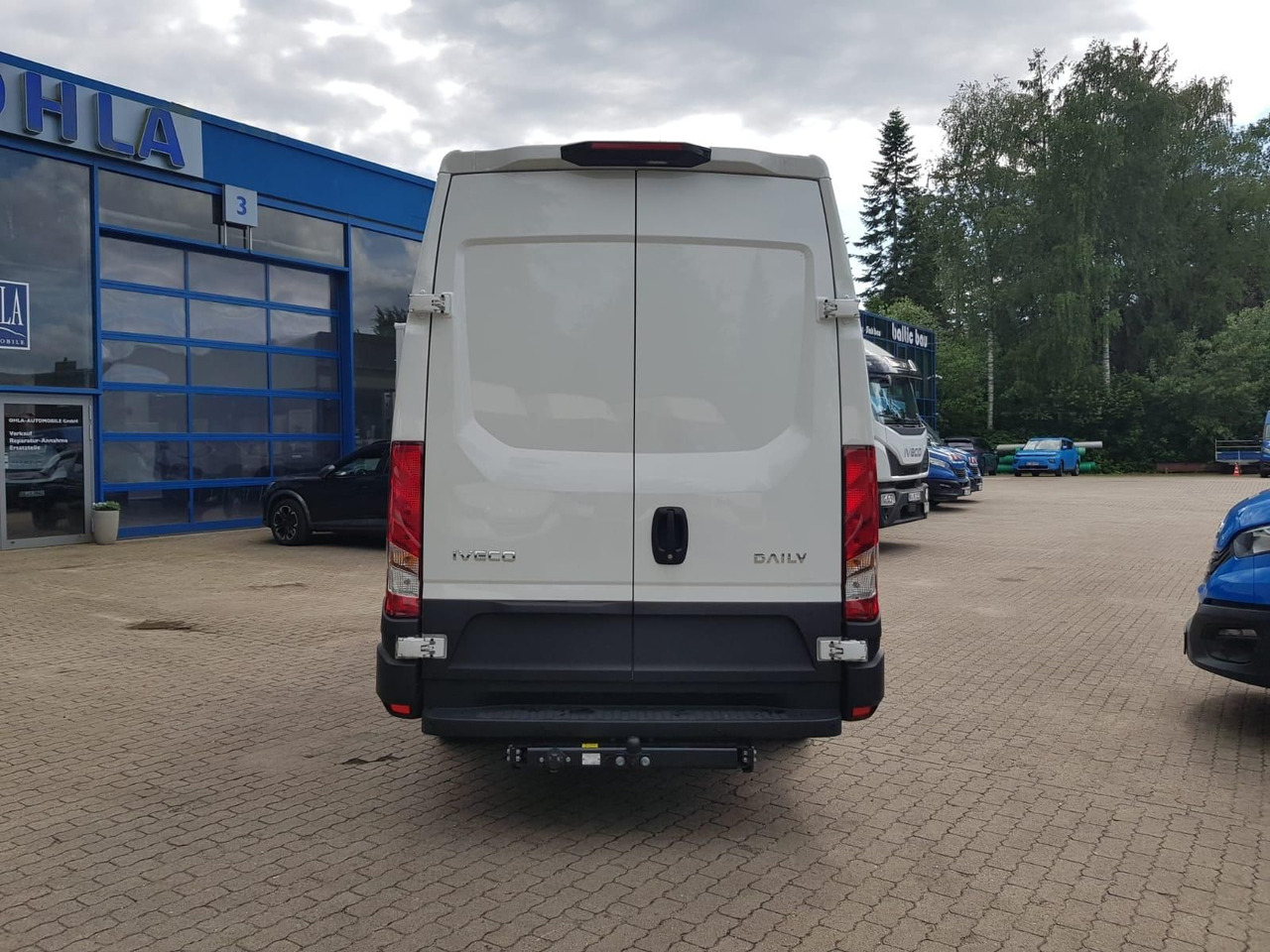 Iveco Daily 35S18HA8 V 3520L mit AHK, Rückfahrkamer... - 패널 밴 : 사진 4 Iveco Daily 35S18HA8 V 3520L mit AHK, Rückfahrkamer... - 패널 밴 : 사진 4