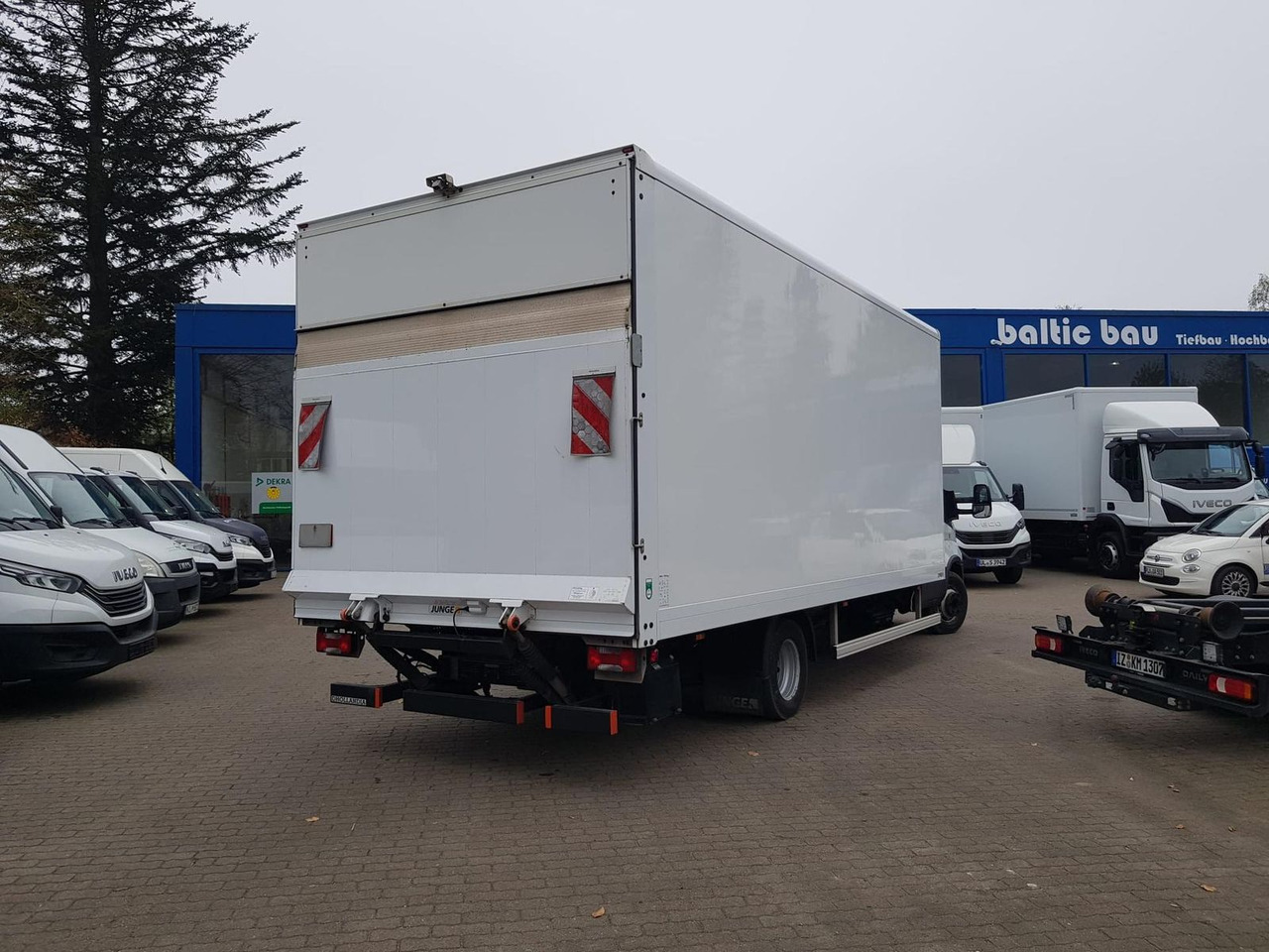 박스 밴 Iveco Daily 70C18HA8/P Koffer, Luftfederung, Kamera : 사진 11