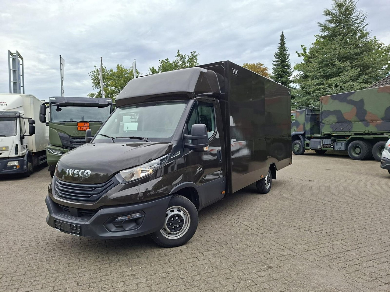 Iveco IVECO 35S16A8 Integralkoffer*Kamera*Tempomat - 박스 밴 : 사진 1 Iveco IVECO 35S16A8 Integralkoffer*Kamera*Tempomat - 박스 밴 : 사진 1