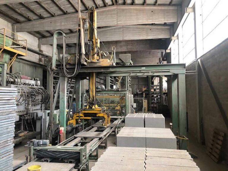 Henke Variant – Brick Manufacturing Plant / Steinfertigungsanlage - 블록 제작 기계 : 사진 1 Henke Variant – Brick Manufacturing Plant / Steinfertigungsanlage - 블록 제작 기계 : 사진 1
