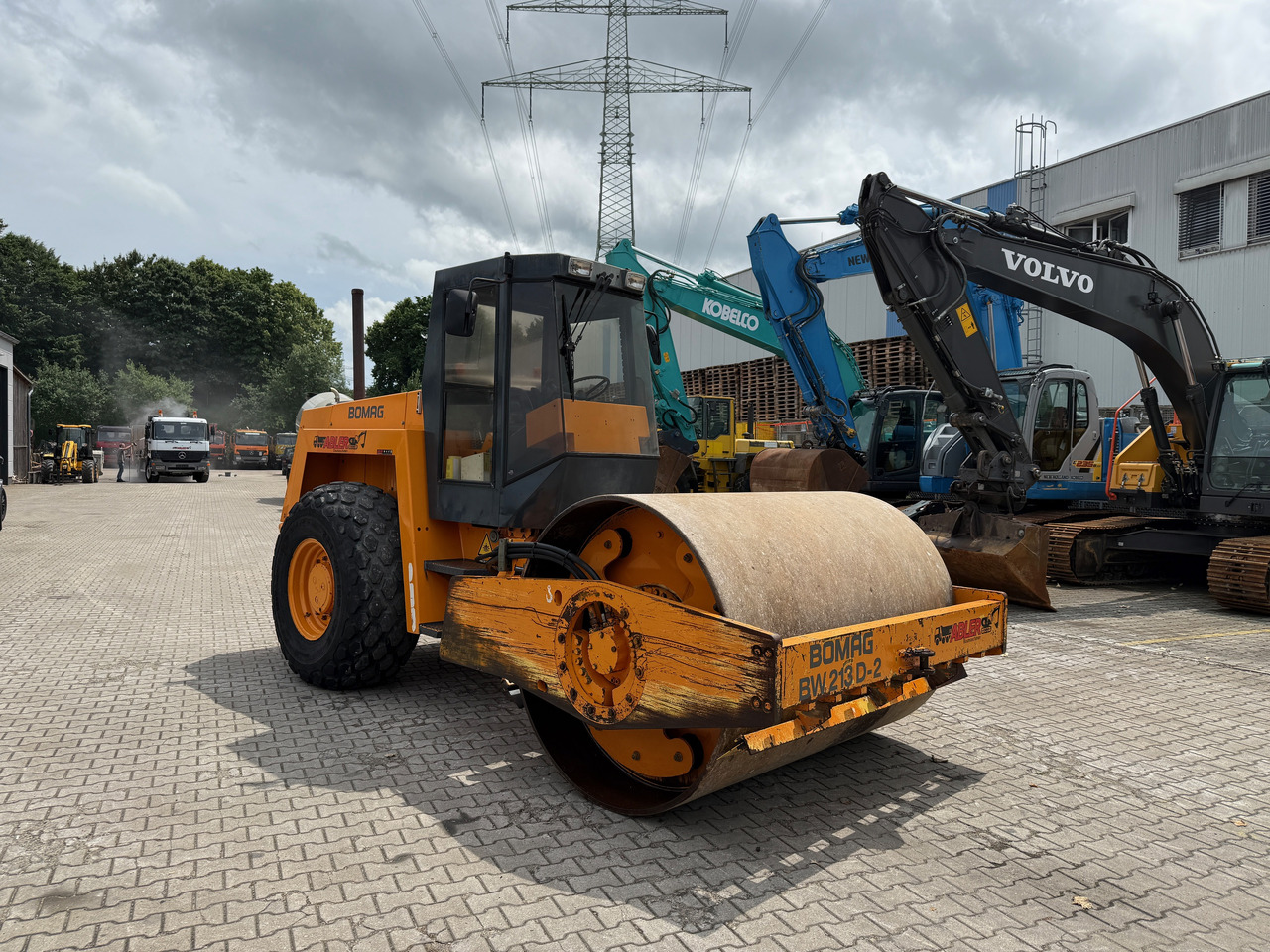 Bomag BW 213D-2 Walzenzug - 압축기 : 사진 3 Bomag BW 213D-2 Walzenzug - 압축기 : 사진 3