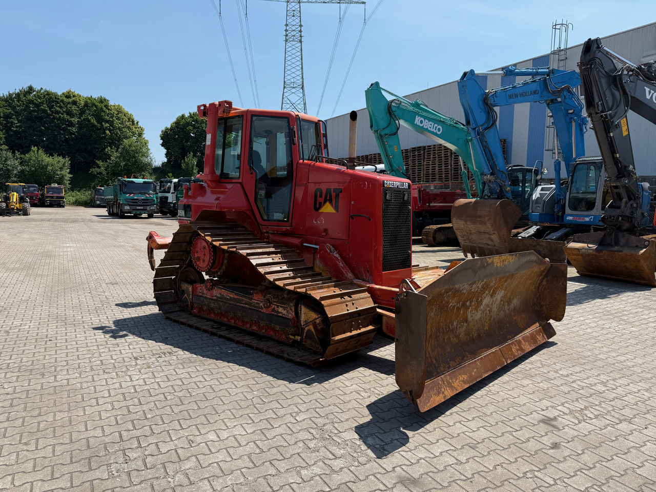CATERPILLAR D5N FTC LGP Raupe mit 6-Wege + Heckaufreißer - 불도저 : 사진 3 CATERPILLAR D5N FTC LGP Raupe mit 6-Wege + Heckaufreißer - 불도저 : 사진 3