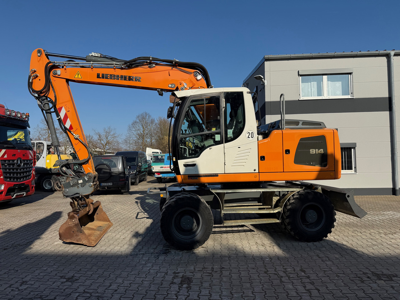 Liebherr A914 Mobilbagger OQ65 Klima - 휠 굴삭기 : 사진 3 Liebherr A914 Mobilbagger OQ65 Klima - 휠 굴삭기 : 사진 3