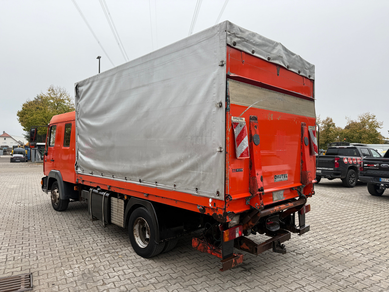 MAN 8.174 Pritsche+Plane+Ladebordwand DOKA L2000 - 커튼사이더 트럭 : 사진 5 MAN 8.174 Pritsche+Plane+Ladebordwand DOKA L2000 - 커튼사이더 트럭 : 사진 5