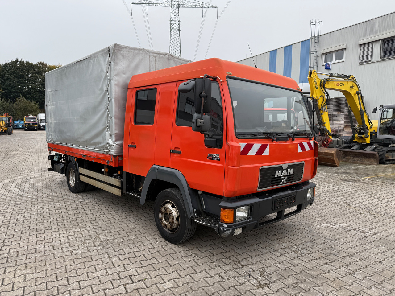 MAN 8.174 Pritsche+Plane+Ladebordwand DOKA L2000 - 커튼사이더 트럭 : 사진 3 MAN 8.174 Pritsche+Plane+Ladebordwand DOKA L2000 - 커튼사이더 트럭 : 사진 3
