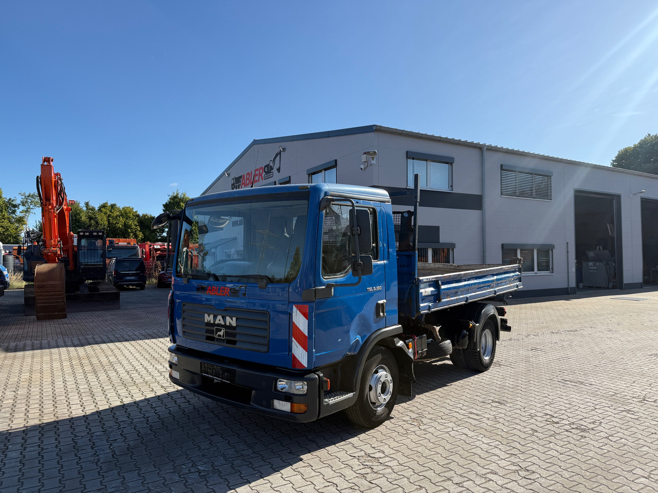 MAN TGL 8.180 3-Seiten-Kipper 2x AHK - 덤프트럭 : 사진 2 MAN TGL 8.180 3-Seiten-Kipper 2x AHK - 덤프트럭 : 사진 2