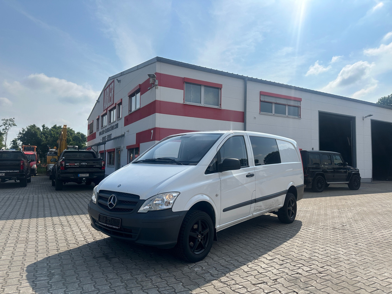 Mercedes-Benz 116 CDI Vito 4x4 Allrad AWD Klima Automatik - 소형 밴 : 사진 1 Mercedes-Benz 116 CDI Vito 4x4 Allrad AWD Klima Automatik - 소형 밴 : 사진 1