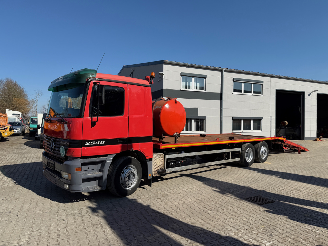Mercedes-Benz 2540 Actros MP1 Baumaschinentrnasporter - 트럭 : 사진 4 Mercedes-Benz 2540 Actros MP1 Baumaschinentrnasporter - 트럭 : 사진 4