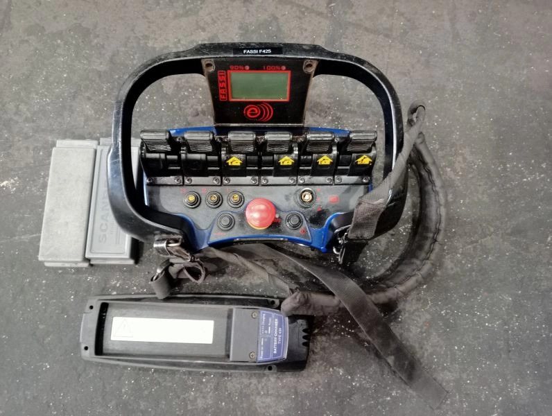 Grúa Fassi F425RA.2.23 E-DYNAMIC - 로더 크레인 트럭 용 : 사진 1 Grúa Fassi F425RA.2.23 E-DYNAMIC - 로더 크레인 트럭 용 : 사진 1