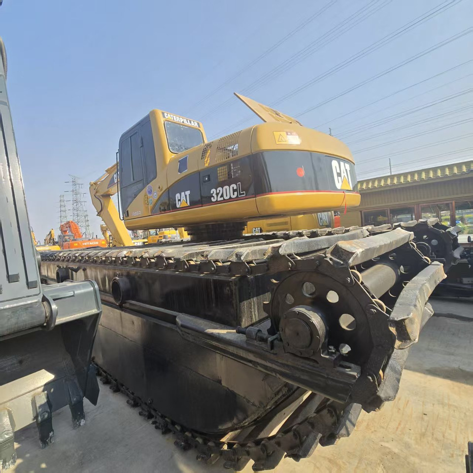 Caterpillar 320C - 수륙양용 굴착기 : 사진 3 Caterpillar 320C - 수륙양용 굴착기 : 사진 3