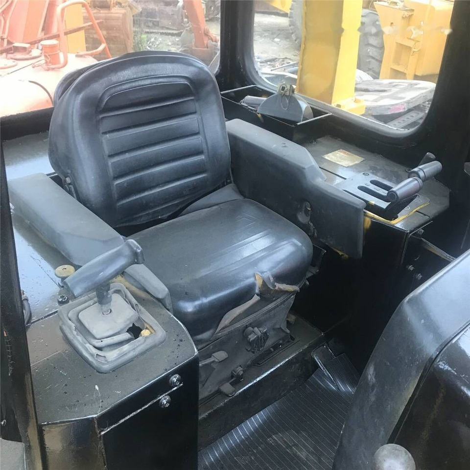 Caterpillar D 5 M LGP - 불도저 : 사진 5 Caterpillar D 5 M LGP - 불도저 : 사진 5