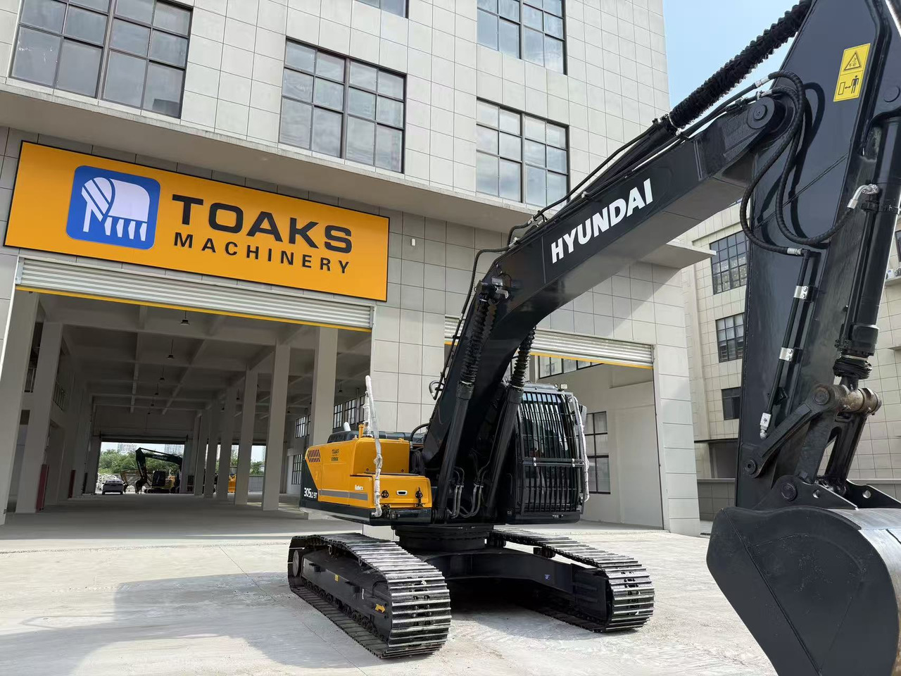 HYUNDAI R305LC-9T - 굴착기 : 사진 3 HYUNDAI R305LC-9T - 굴착기 : 사진 3