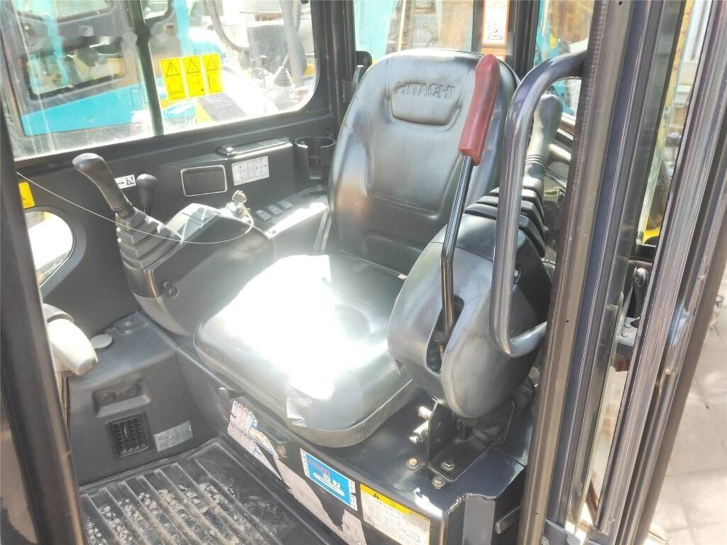 Hitachi ZX 30 - 미니 굴삭기 : 사진 3 Hitachi ZX 30 - 미니 굴삭기 : 사진 3