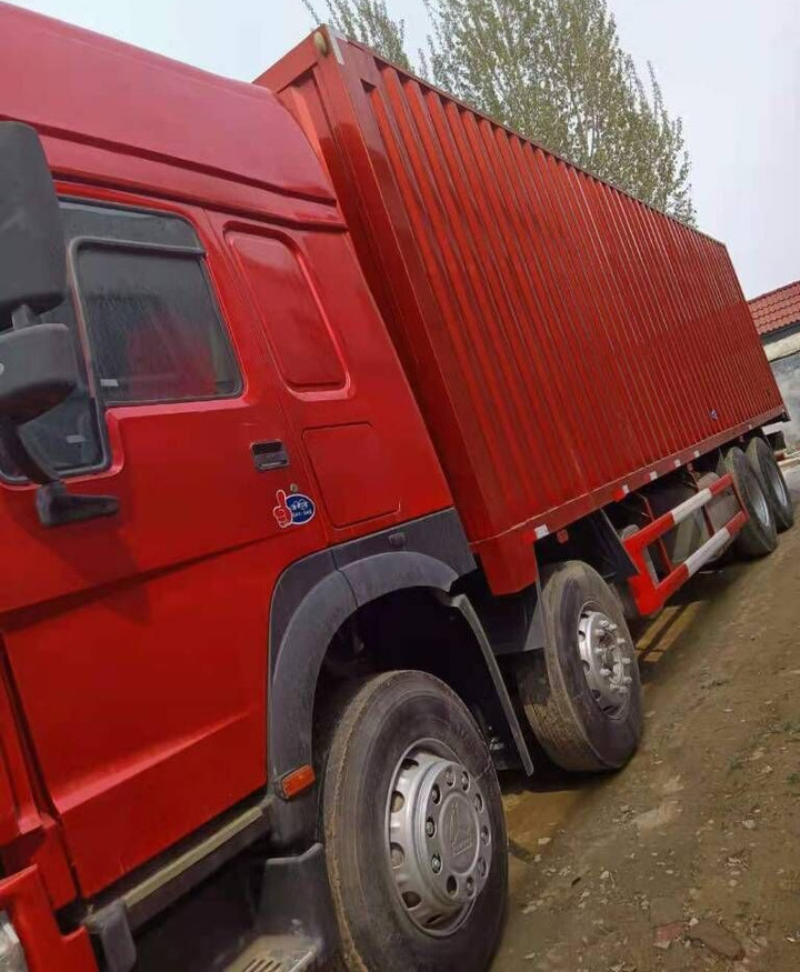 Howo 8X4 Box Truck Box Van - 컨테이너 운반 장치/ 스와프 보디 트럭 : 사진 2 Howo 8X4 Box Truck Box Van - 컨테이너 운반 장치/ 스와프 보디 트럭 : 사진 2
