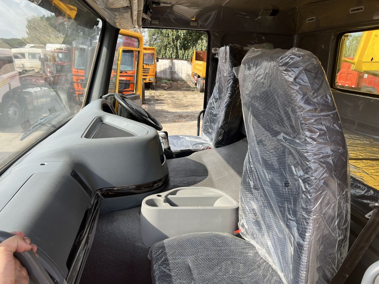 Howo - 덤프트럭 : 사진 2 Howo - 덤프트럭 : 사진 2