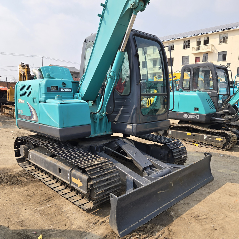 KOBELCO SK75 - 미니 굴삭기 : 사진 1 KOBELCO SK75 - 미니 굴삭기 : 사진 1