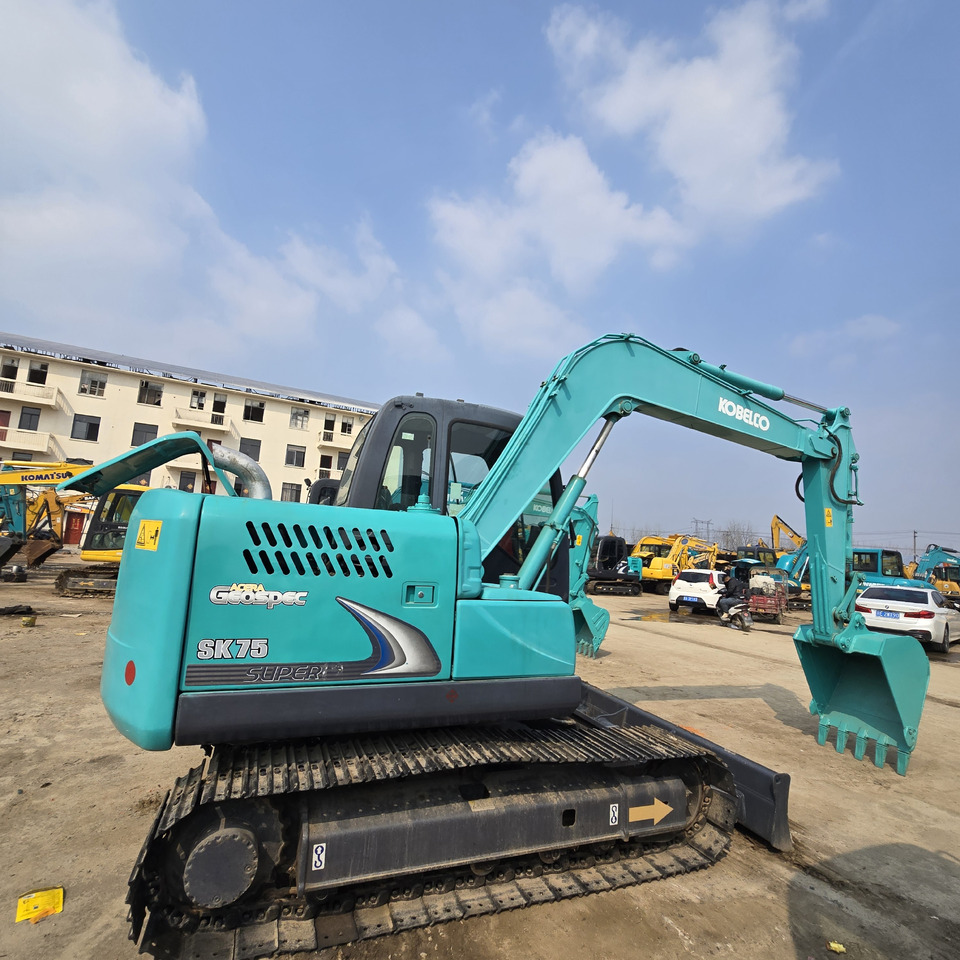 KOBELCO SK75 - 미니 굴삭기 : 사진 2 KOBELCO SK75 - 미니 굴삭기 : 사진 2