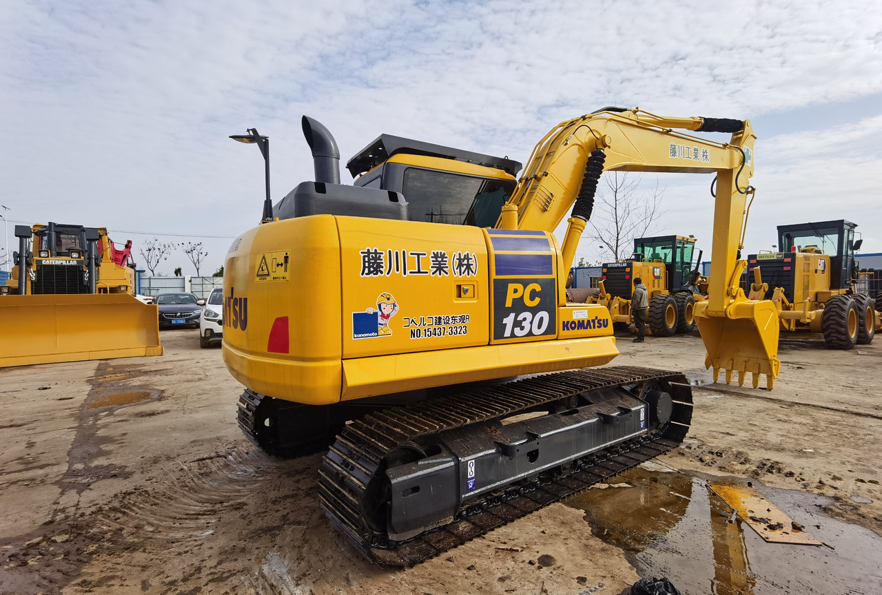 굴착기 KOMATSU PC130 : 사진 8