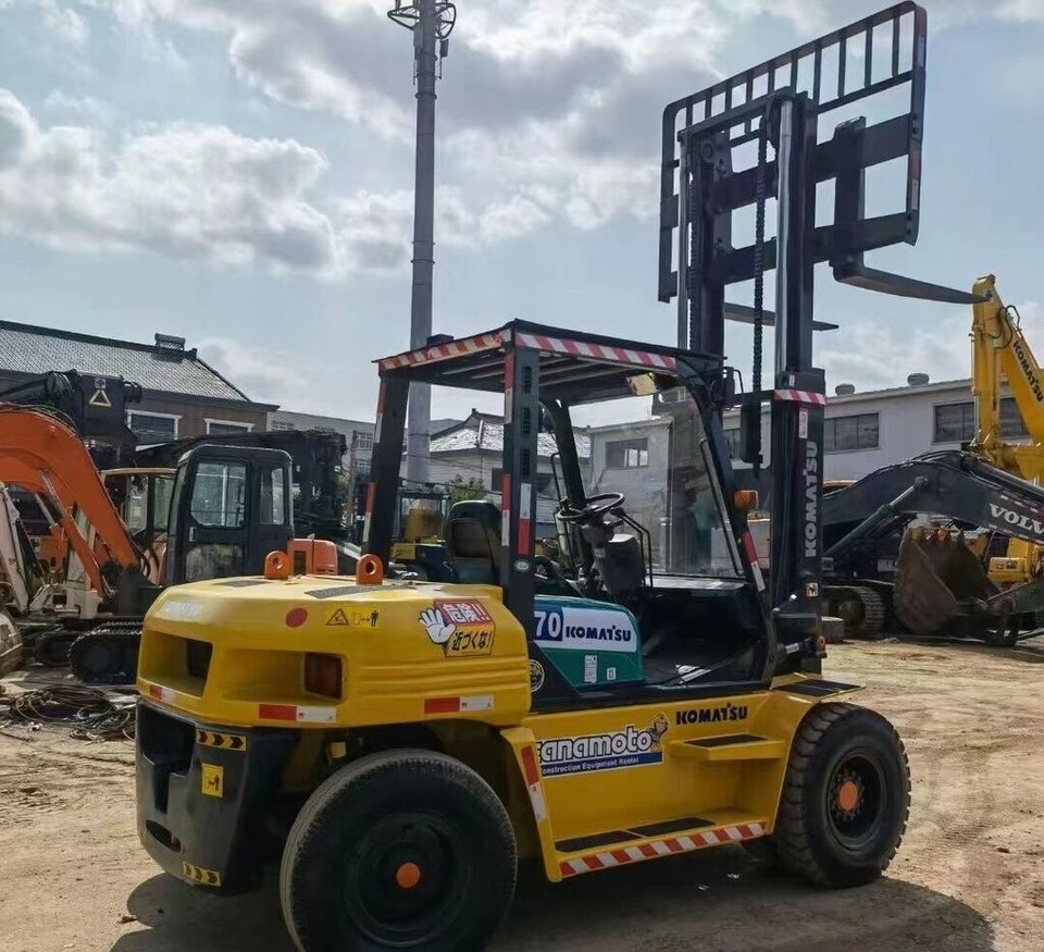 Komatsu FD70 - 디젤 지게차 : 사진 2 Komatsu FD70 - 디젤 지게차 : 사진 2
