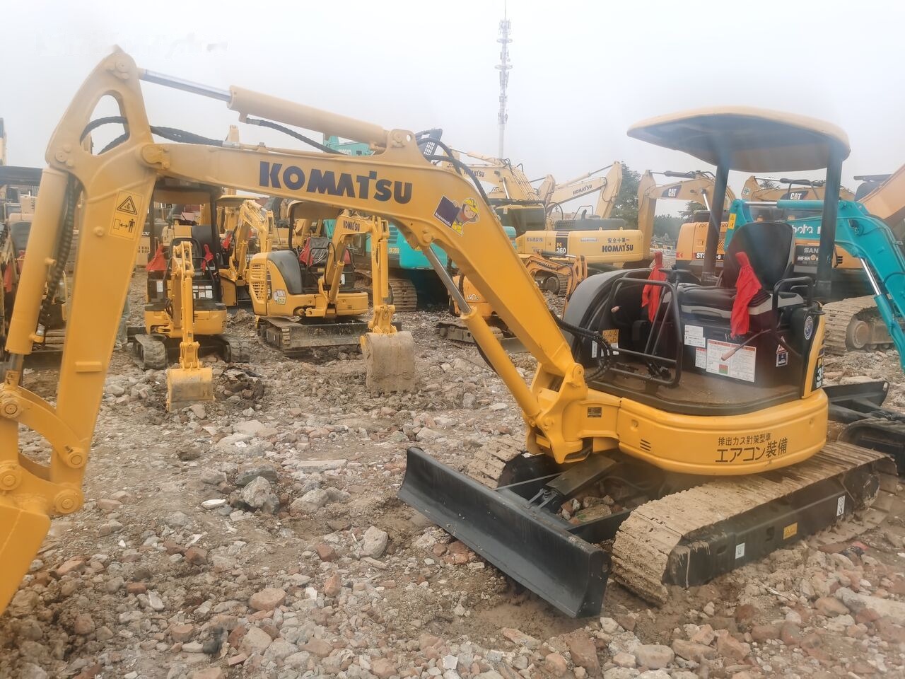 Komatsu PC35MR - 미니 굴삭기 : 사진 3 Komatsu PC35MR - 미니 굴삭기 : 사진 3