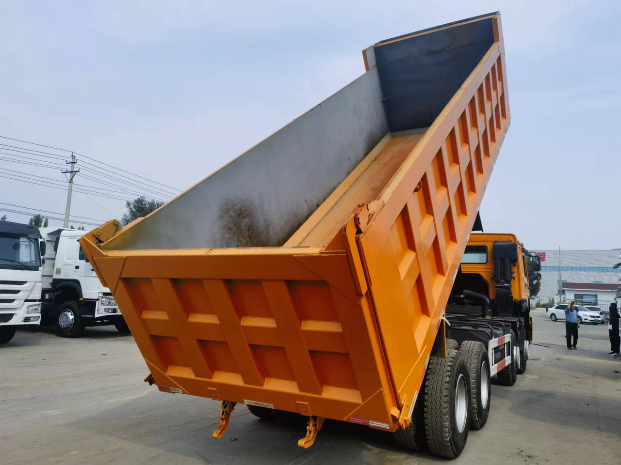 Sinotruk HOWO 375 8*4 Dump truck - 덤프트럭 : 사진 2 Sinotruk HOWO 375 8*4 Dump truck - 덤프트럭 : 사진 2