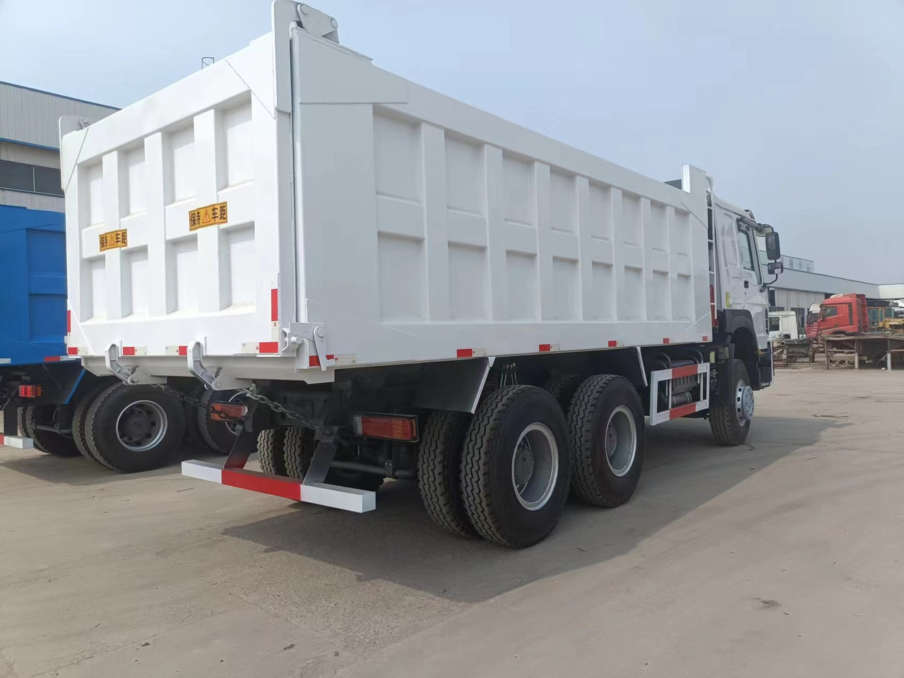 Sinotruk HOWO 6*4 Dump truck - 덤프트럭 : 사진 4 Sinotruk HOWO 6*4 Dump truck - 덤프트럭 : 사진 4