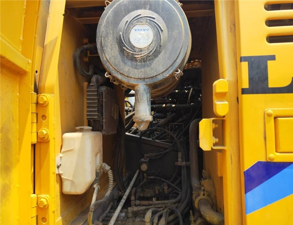 Volvo EC 210 B LC - 크롤러 굴삭기 : 사진 4 Volvo EC 210 B LC - 크롤러 굴삭기 : 사진 4
