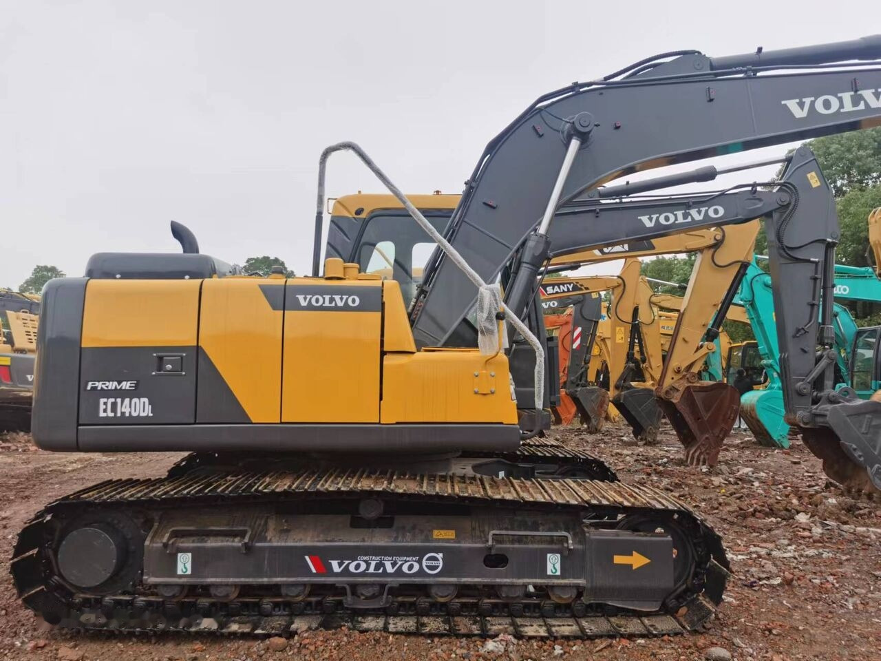 Volvo EC140DL - 크롤러 굴삭기 : 사진 2 Volvo EC140DL - 크롤러 굴삭기 : 사진 2